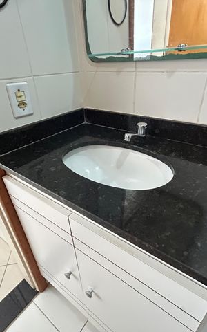 Apartamento à venda com 74m², 2 quartos e 1 vagaBanheiro da Suíte 