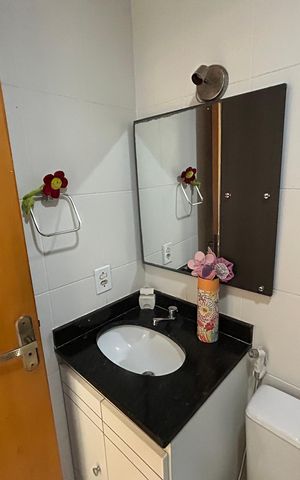 Apartamento à venda com 74m², 2 quartos e 1 vagaBanheiro Social