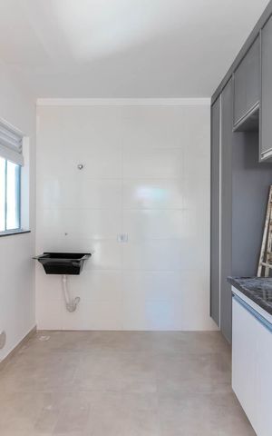 Apartamento à venda com 45m², 2 quartos e sem vagaCozinha e Área de Serviço