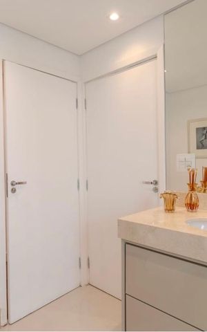 Apartamento à venda com 131m², 2 quartos e 1 vaga Apartamento à venda com 131m², 2 quartos e 1 vagaBanheiro