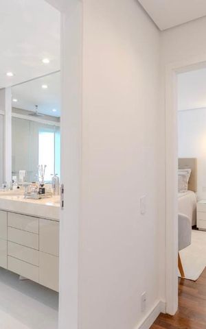 Apartamento à venda com 131m², 2 quartos e 1 vaga Apartamento à venda com 131m², 2 quartos e 1 vagaBanheiro