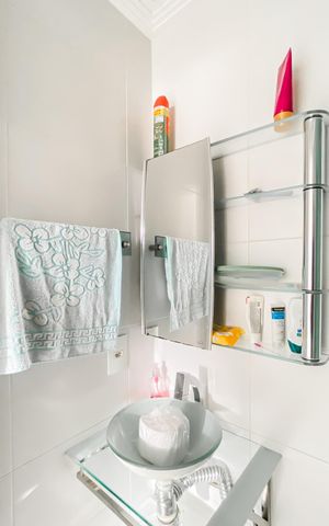 Apartamento à venda com 54m², 2 quartos e 1 vaga Apartamento à venda com 54m², 2 quartos e 1 vagaBanheiro da Suíte