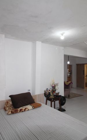 Casa à venda com 241m², 5 quartos e 2 vagasQuarto 1