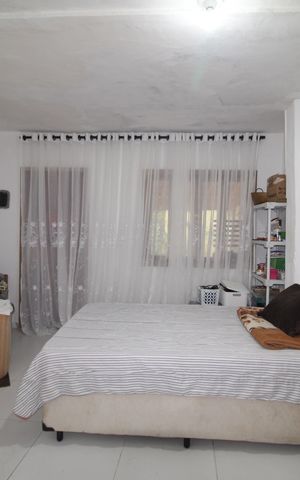 Casa à venda com 241m², 5 quartos e 2 vagasQuarto 1