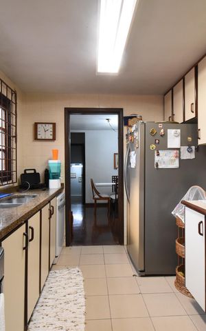 Casa à venda com 440m², 4 quartos e 3 vagasCozinha