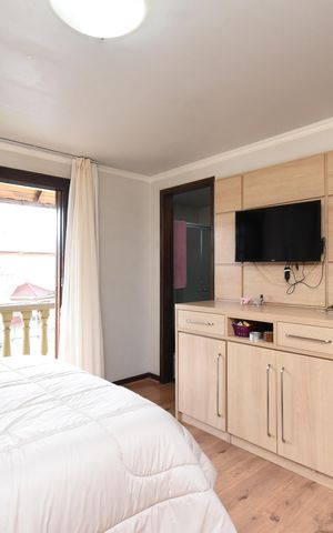 Casa à venda com 440m², 4 quartos e 3 vagasSuíte