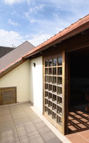 Casa à venda com 440m², 4 quartos e 3 vagasÁtico