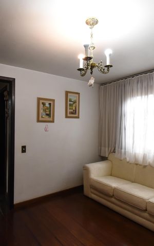 Casa à venda com 440m², 4 quartos e 3 vagasSala 2