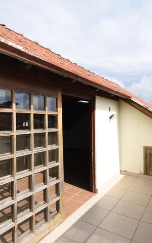 Casa à venda com 440m², 4 quartos e 3 vagasÁtico