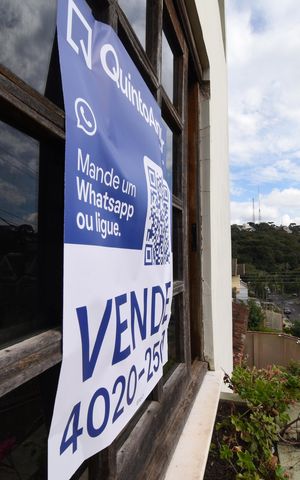 Casa à venda com 440m², 4 quartos e 3 vagasPlaca