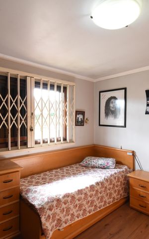 Casa à venda com 440m², 4 quartos e 3 vagasQuarto 3
