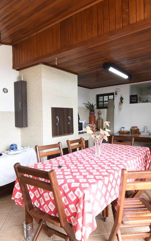 Casa à venda com 440m², 4 quartos e 3 vagasÁrea gourmet