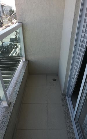 Apartamento para alugar com 100m², 2 quartos e 1 vagaSacada