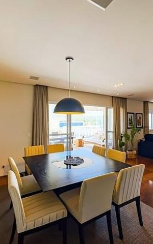 Apartamento à venda com 158m², 3 quartos e 3 vagas