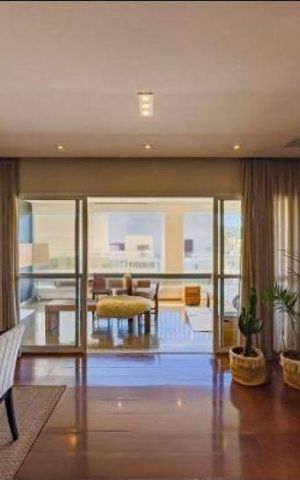 Apartamento à venda com 158m², 3 quartos e 3 vagas