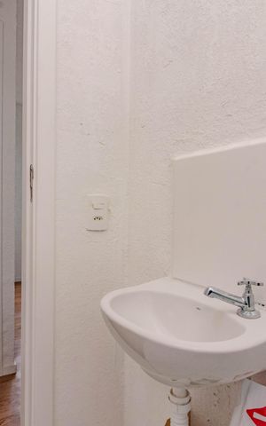 Apartamento à venda com 42m², 2 quartos e sem vaga Apartamento à venda com 42m², 2 quartos e sem vagaBanheiro