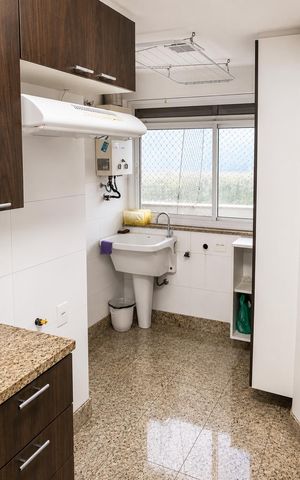 Apartamento à venda com 113m², 4 quartos e 2 vagas Apartamento à venda com 113m², 4 quartos e 2 vagasCozinha