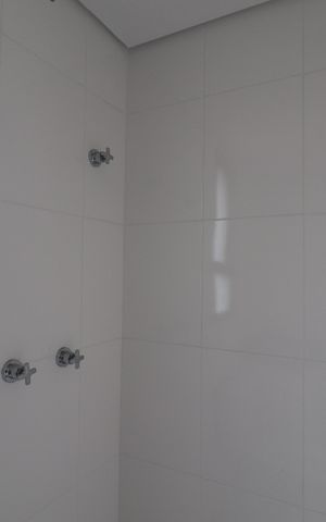 Apartamento à venda com 49m², 2 quartos e 1 vagaBanheiro 2