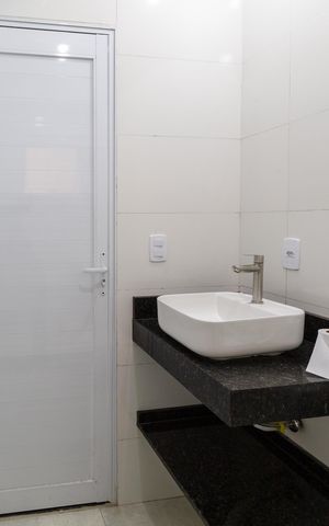Casa à venda com 66m², 2 quartos e 1 vagaBanheiro social
