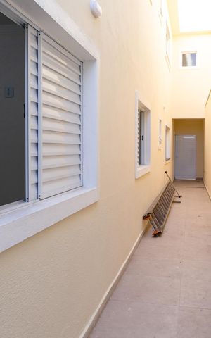 Casa à venda com 66m², 2 quartos e 1 vagaCorredor