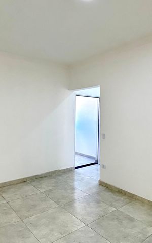 Casa à venda com 66m², 2 quartos e 1 vaga Casa à venda com 66m², 2 quartos e 1 vagaSala