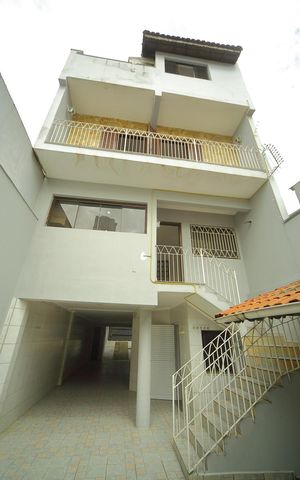 Casa para alugar com 248m², 3 quartos e 5 vagasVista Interna 
