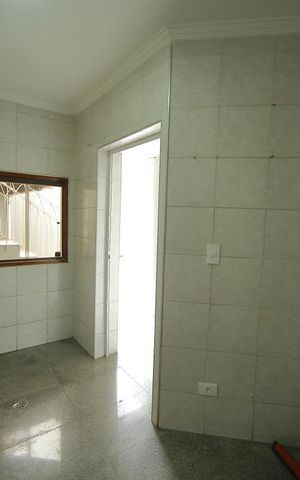 Casa para alugar com 248m², 3 quartos e 5 vagasÁrea de Serviço
