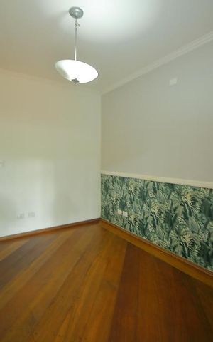 Casa para alugar com 248m², 3 quartos e 5 vagasSuíte 