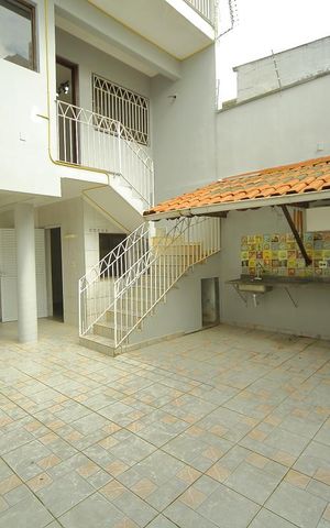 Casa para alugar com 248m², 3 quartos e 5 vagasQuintal/Churrasqueira 
