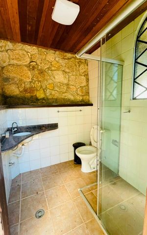 Casa de condomínio para alugar com 5000m², 5 quartos e 4 vagas Casa de condomínio para alugar com 5000m², 5 quartos e 4 vagasBanheiro