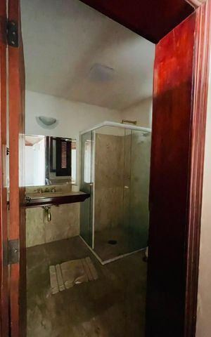 Casa de condomínio para alugar com 5000m², 5 quartos e 4 vagas Casa de condomínio para alugar com 5000m², 5 quartos e 4 vagasBanheiro