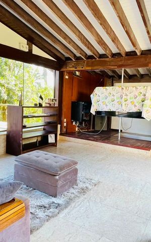 Casa de condomínio para alugar com 5000m², 5 quartos e 4 vagas Casa de condomínio para alugar com 5000m², 5 quartos e 4 vagasSala de TV