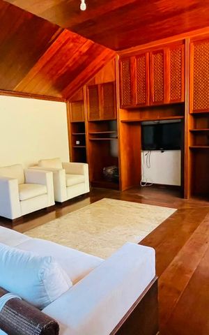 Casa de condomínio para alugar com 5000m², 5 quartos e 4 vagas Casa de condomínio para alugar com 5000m², 5 quartos e 4 vagasSala de TV