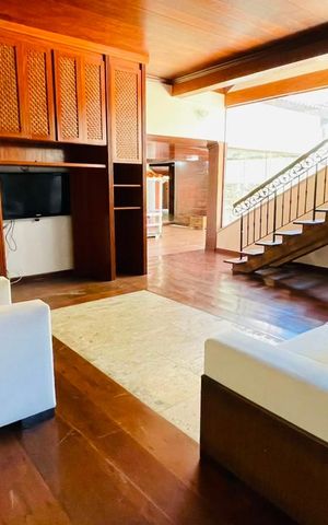 Casa de condomínio para alugar com 5000m², 5 quartos e 4 vagas Casa de condomínio para alugar com 5000m², 5 quartos e 4 vagasSala de TV