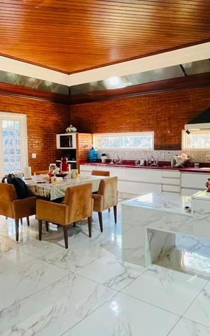 Casa de condomínio para alugar com 5000m², 5 quartos e 4 vagas Casa de condomínio para alugar com 5000m², 5 quartos e 4 vagasSala de Jantar 3