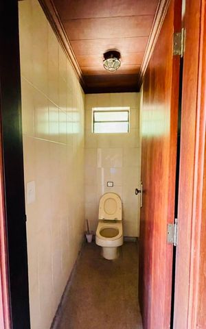 Casa de condomínio para alugar com 5000m², 5 quartos e 4 vagas Casa de condomínio para alugar com 5000m², 5 quartos e 4 vagasBanheiro da sauna