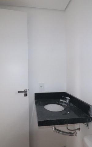 Apartamento à venda com 49m², 2 quartos e 1 vagaBanheiro 2