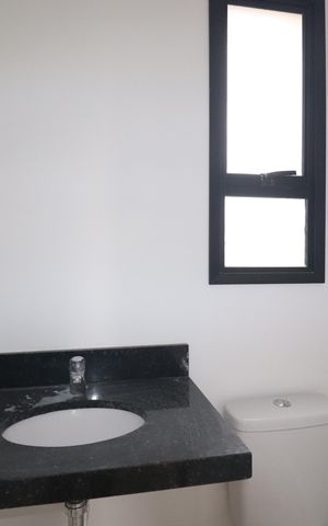 Apartamento à venda com 49m², 2 quartos e 1 vagaBanheiro 2