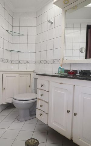 Apartamento à venda com 87m², 3 quartos e 2 vagasBanheiro Quarto 1 suíte