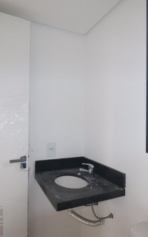 Apartamento à venda com 49m², 2 quartos e 1 vagaBanheiro 2