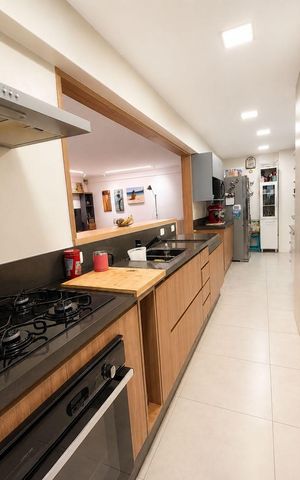 Apartamento à venda com 125m², 3 quartos e 2 vagas Apartamento à venda com 125m², 3 quartos e 2 vagasCozinha