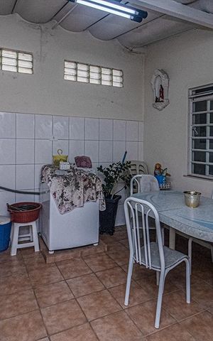 Casa à venda com 115m², 3 quartos e 1 vaga Casa à venda com 115m², 3 quartos e 1 vagaárea de serviço coberta_3