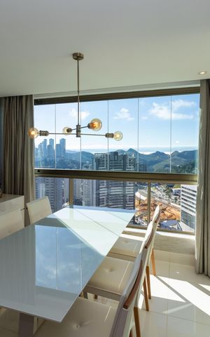 Apartamento para alugar com 57m², 1 quarto e 2 vagas Apartamento para alugar com 57m², 1 quarto e 2 vagasSala de Jantar - Varanda