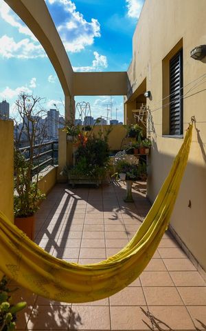 Apartamento à venda com 127m², 2 quartos e 3 vagas Apartamento à venda com 127m², 2 quartos e 3 vagasVaranda