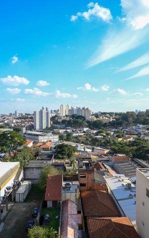 Apartamento à venda com 127m², 2 quartos e 3 vagas Apartamento à venda com 127m², 2 quartos e 3 vagasVista