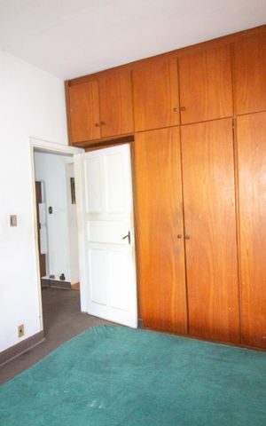 Casa para alugar com 180m², 2 quartos e 7 vagas Casa para alugar com 180m², 2 quartos e 7 vagasQuarto 1