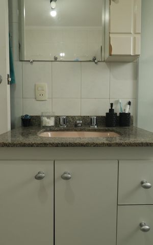 Apartamento à venda com 134m², 3 quartos e sem vagaBanheiro da Suíte
