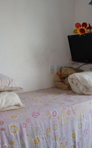 Casa à venda com 93m², 2 quartos e 2 vagasSuíte 2