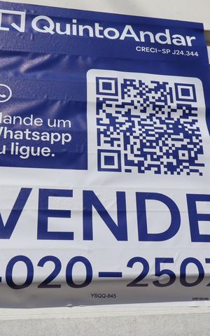Casa à venda com 93m², 2 quartos e 2 vagasPlaca