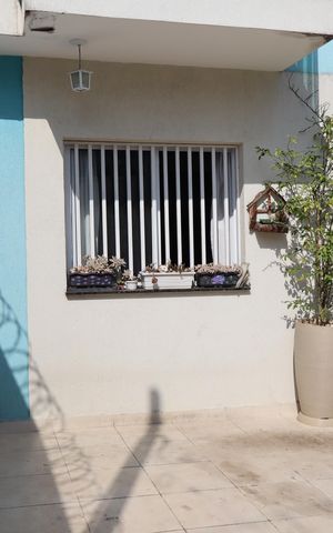 Casa à venda com 93m², 2 quartos e 2 vagasGaragem